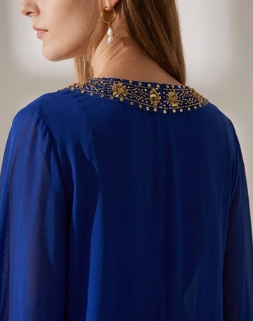 Conjunto de Gala Azul Real de Dos Piezas con Túnica Bordada en Oro