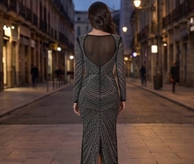 Vestido de Gala Negro Art Déco con Corpiño de Ilusión y Cristales
