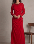 Vestido de Gala "Rojo Pasión" en Crepé con Cuello y Puños Joya