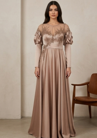 Espectacular Vestido de Gala de Sirena Dorado con Corpiño de Ilusión y Detalle de Manga Capeada