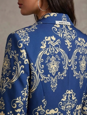 Elegante Traje de Pantalón y Chaqueta Damasco Azul Cobalto y Crema "Made in Italy"