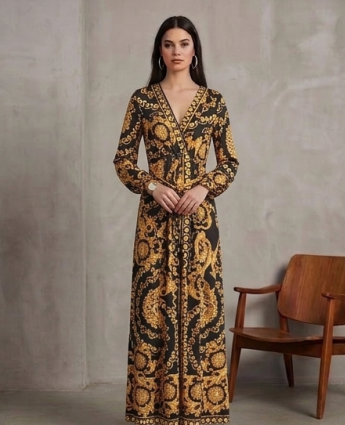 Maxivestido de Gala "Barroco Imperial" en Negro y Dorado con Escote Cruzado