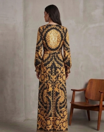 Maxivestido de Gala "Barroco Imperial" en Negro y Dorado con Escote Cruzado