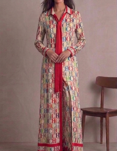 Vestido Camisero "Carolina Herrera" – Elegancia y Movimiento