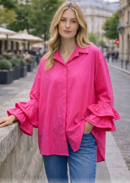 Blusa Maxi Vibrante – Detalle de Volantes en Puños.