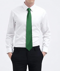 Corbata clásica satinada en color verde esmeralda / verde kelly